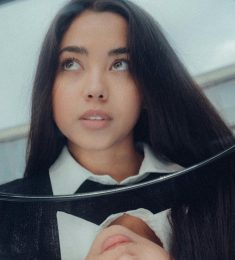 Claudine, 21 years old, Woman