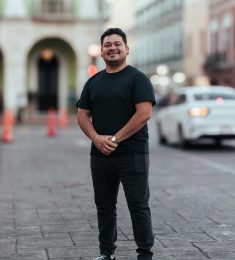 Robert, 30 years old, Man