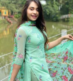 Sofia, 21 years old, Woman